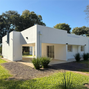 CASA EN VENTA -Barrio Santa Barbara